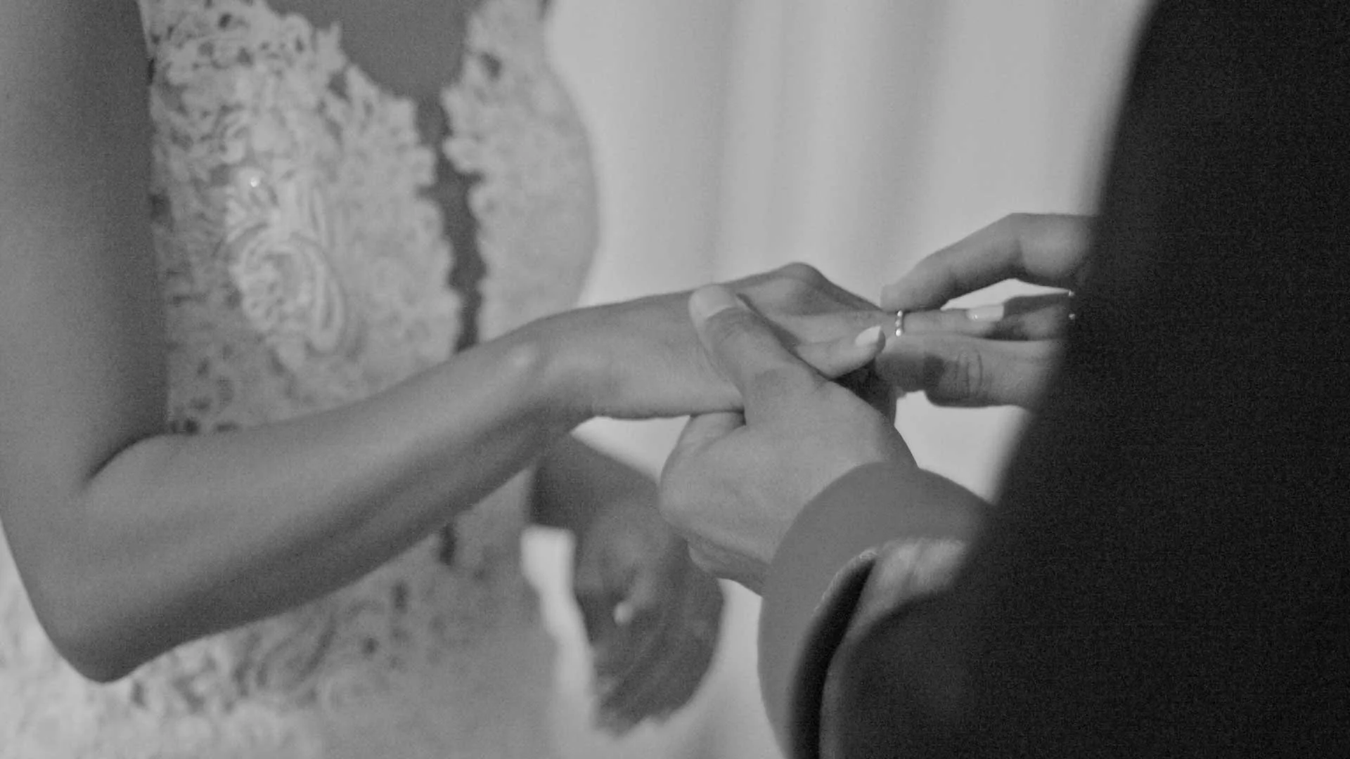 Romantic Tampa wedding moment 6.